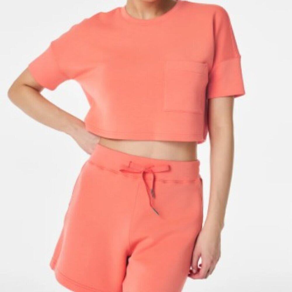 SPANX AirEssentials (2 pc. set) Pocket Tee & Spanx 4" Shorts Peach Size XL NWT